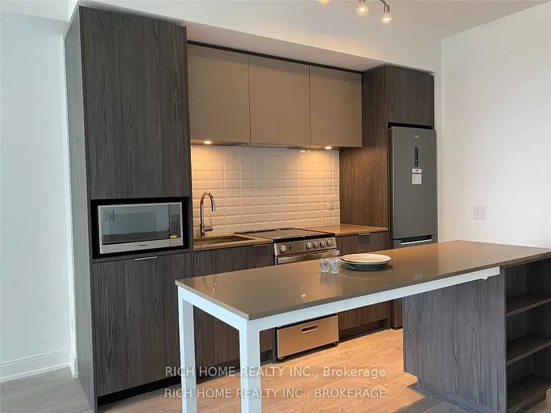70 Annie craig Drive #1506