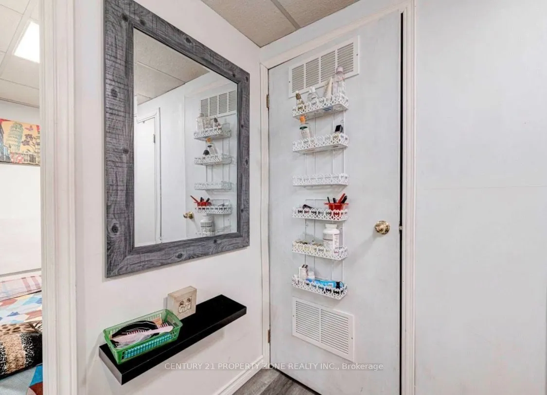 6 Roehampton Crescent W #Basement
