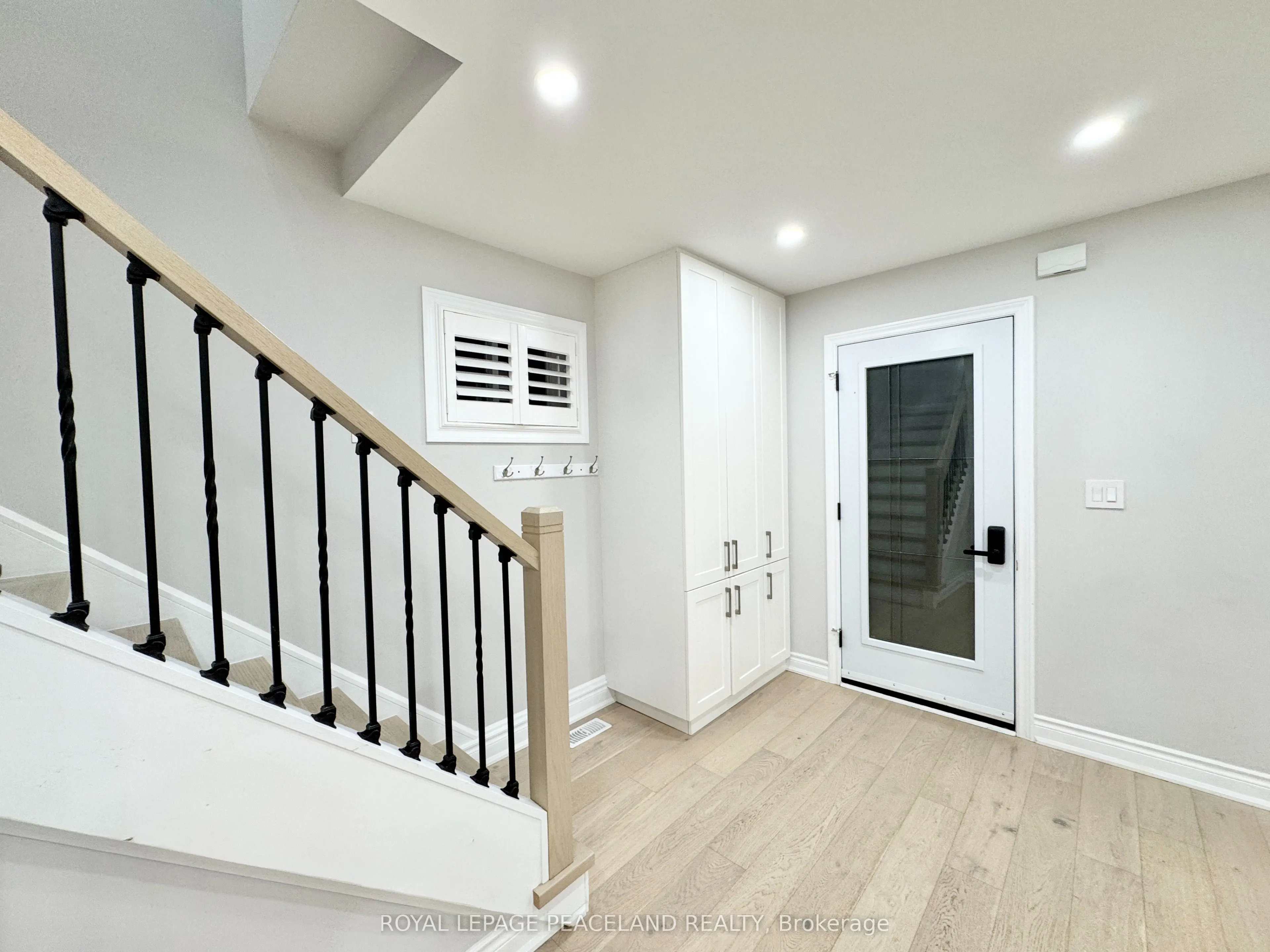 47 Chamberlain Avenue