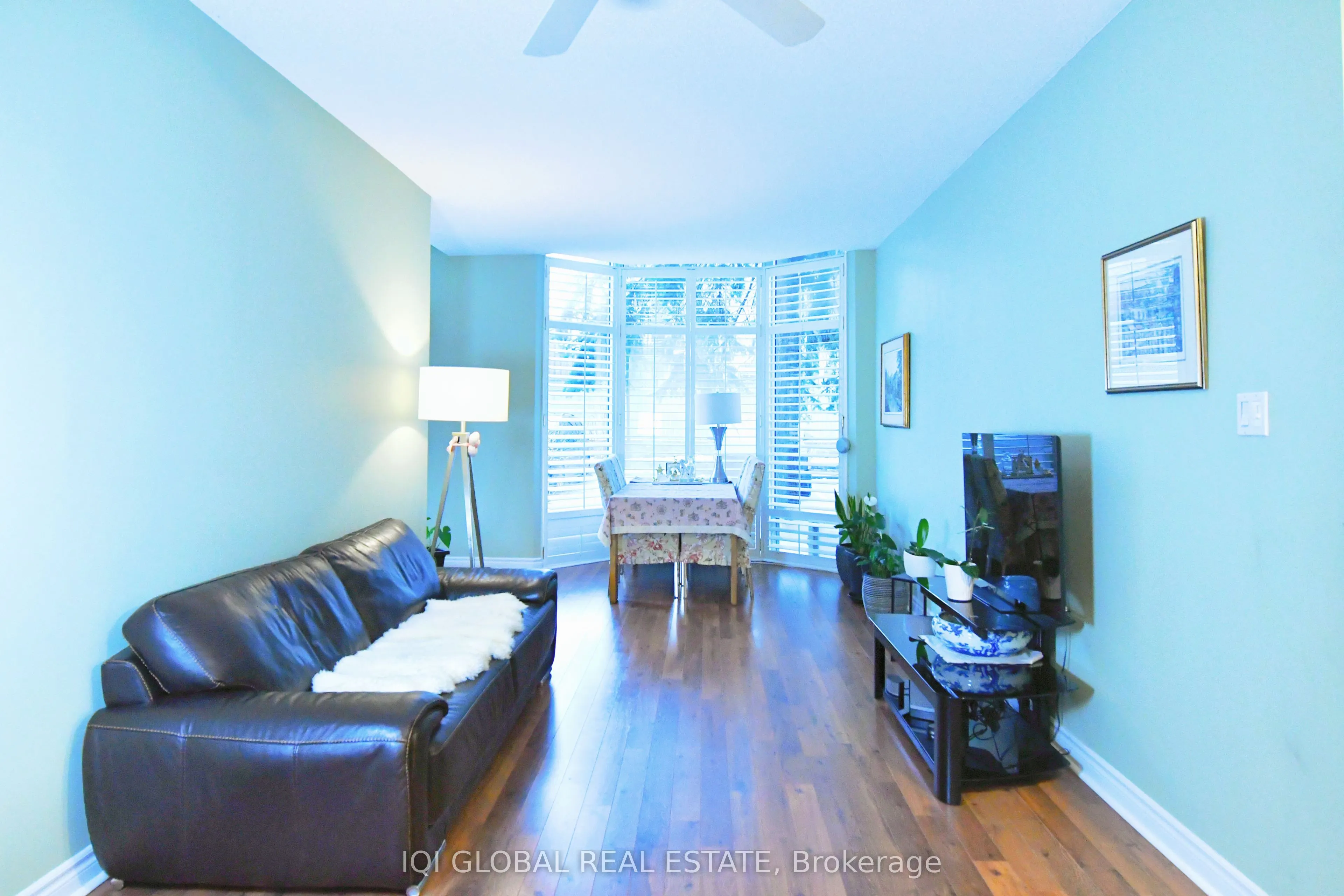 2511 Lakeshore Road W #109
