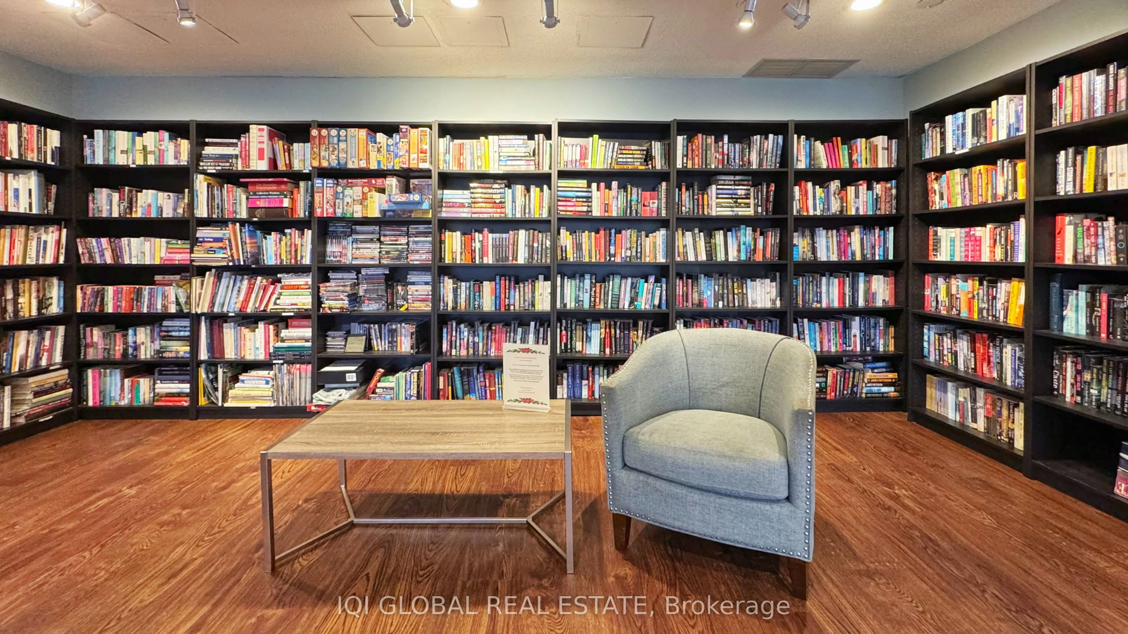 2511 Lakeshore Road W #109