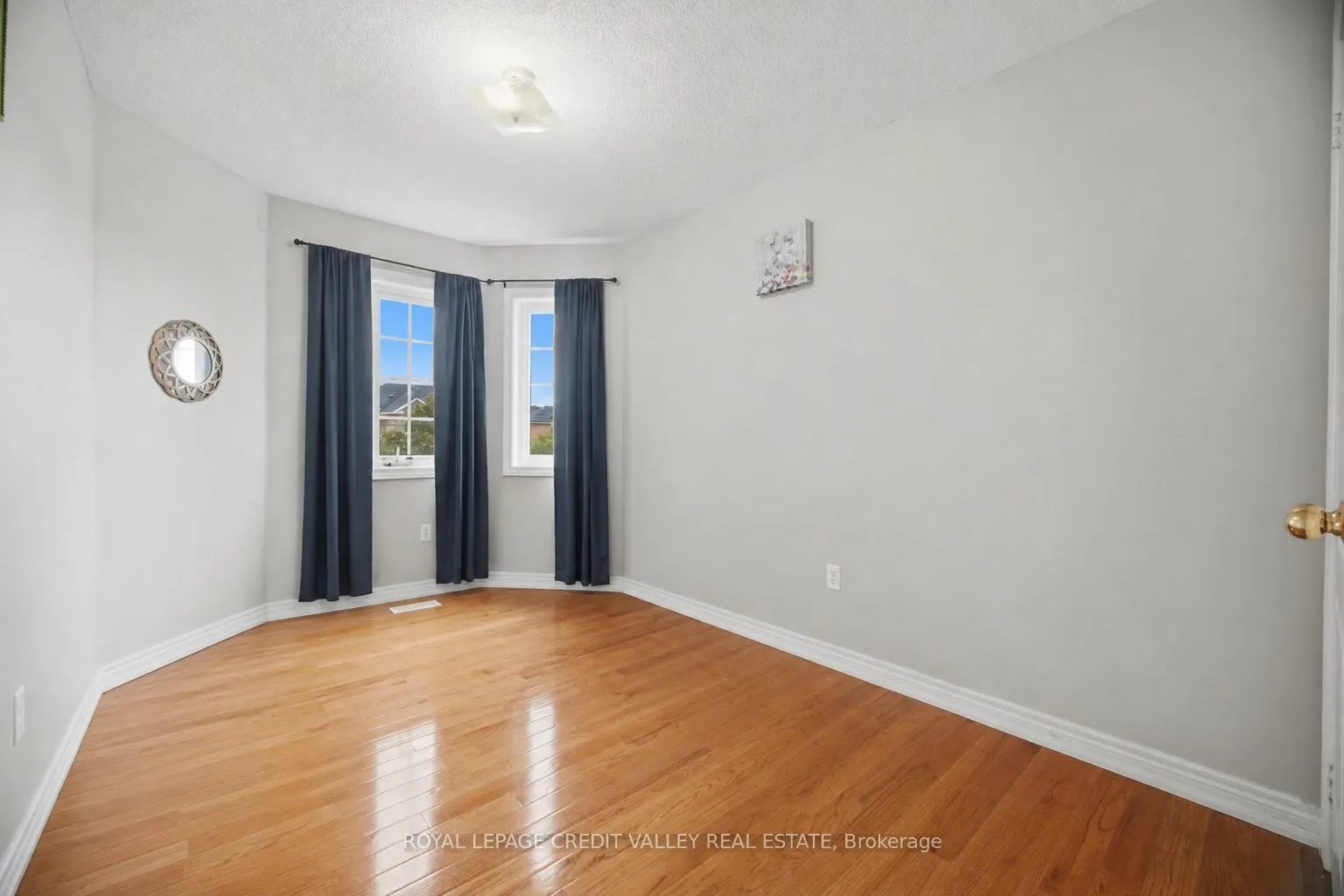 7443 Russian Olive Close