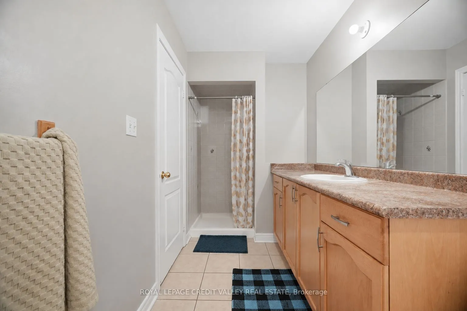 7443 Russian Olive Close