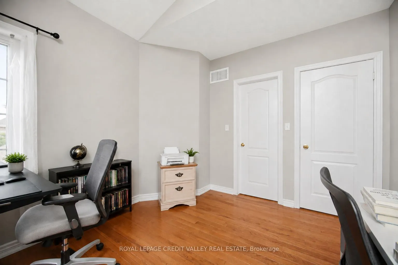 7443 Russian Olive Close