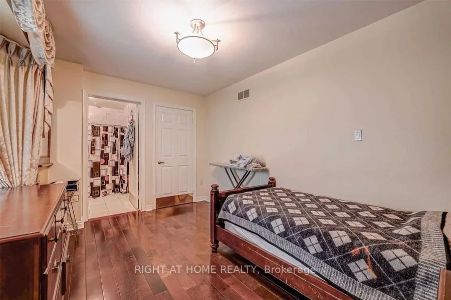 4326 Bridlepath Trail