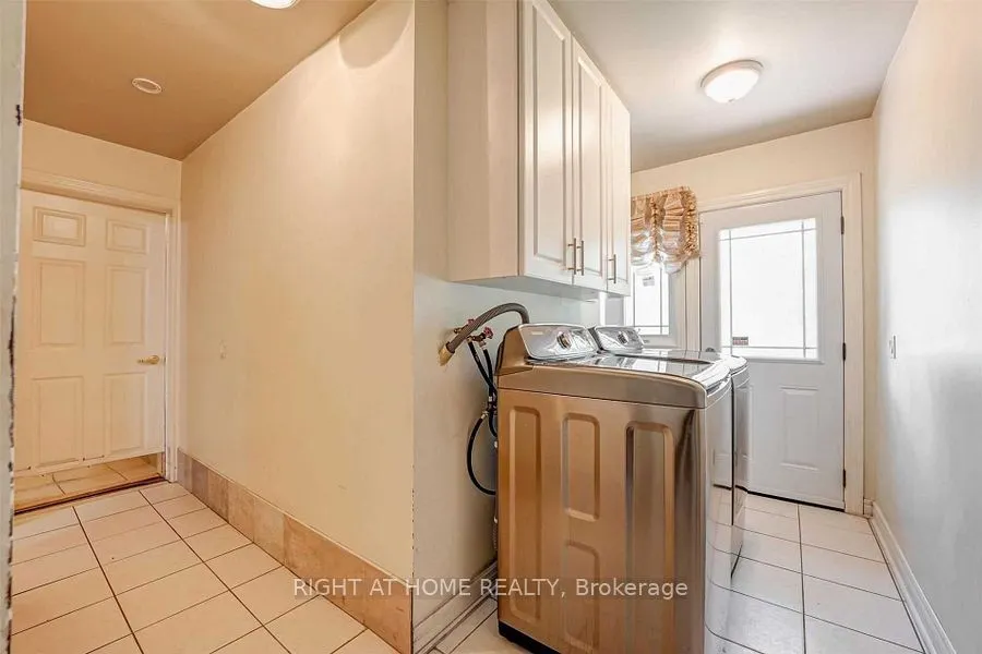 4326 Bridlepath Trail