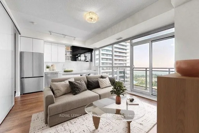 33 Shore Breeze Drive #3111