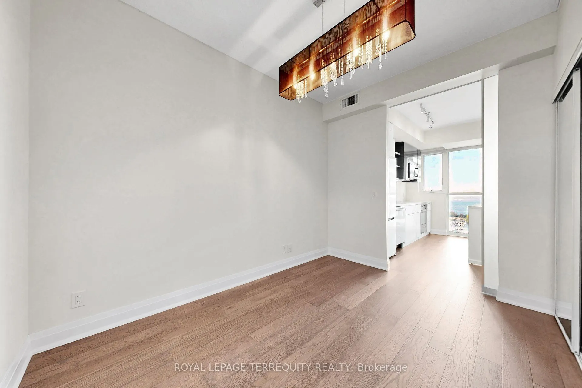 33 Shore Breeze Drive #3111