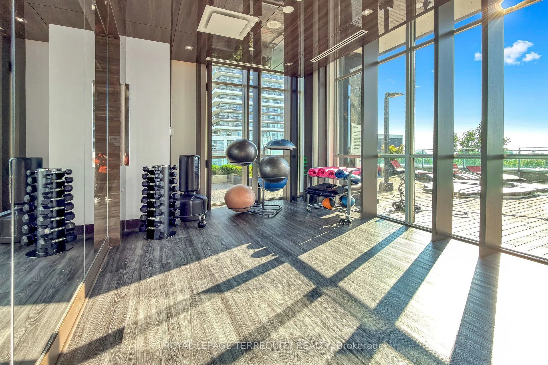 33 Shore Breeze Drive #3111