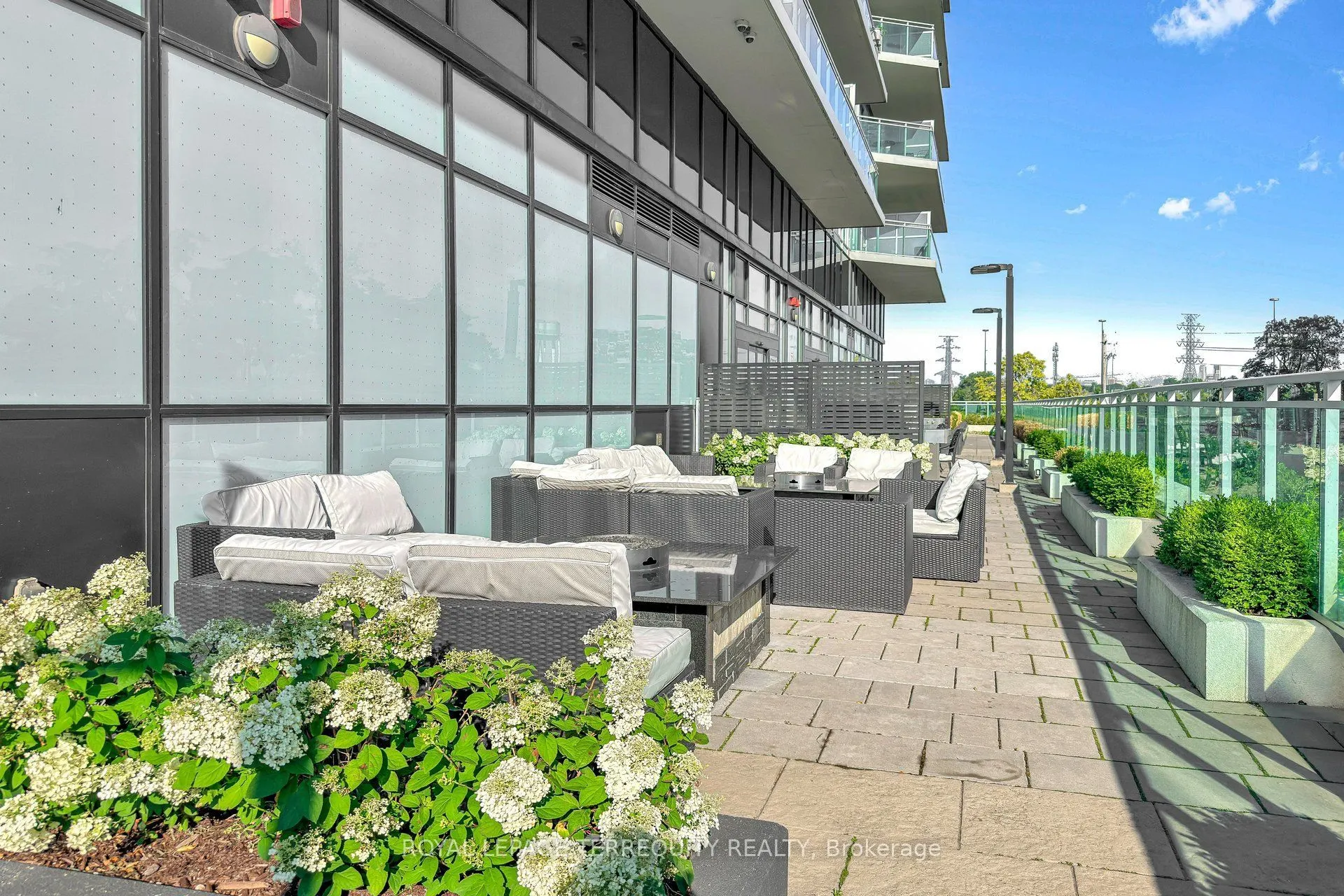 33 Shore Breeze Drive #3111