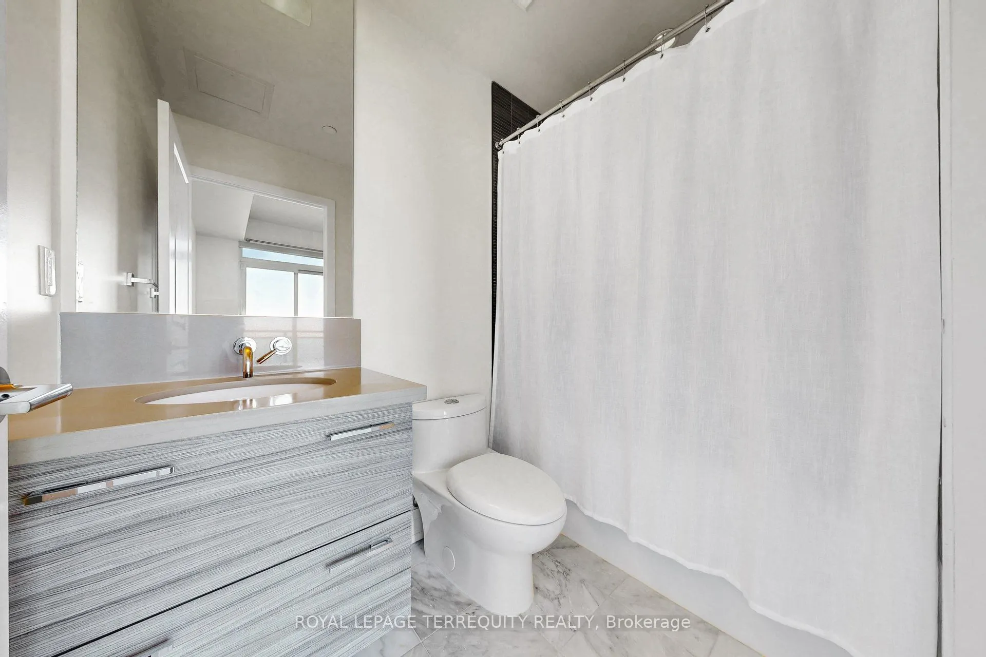 33 Shore Breeze Drive #3111