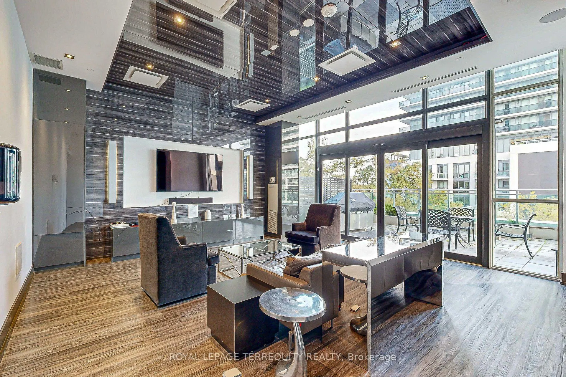 33 Shore Breeze Drive #3111