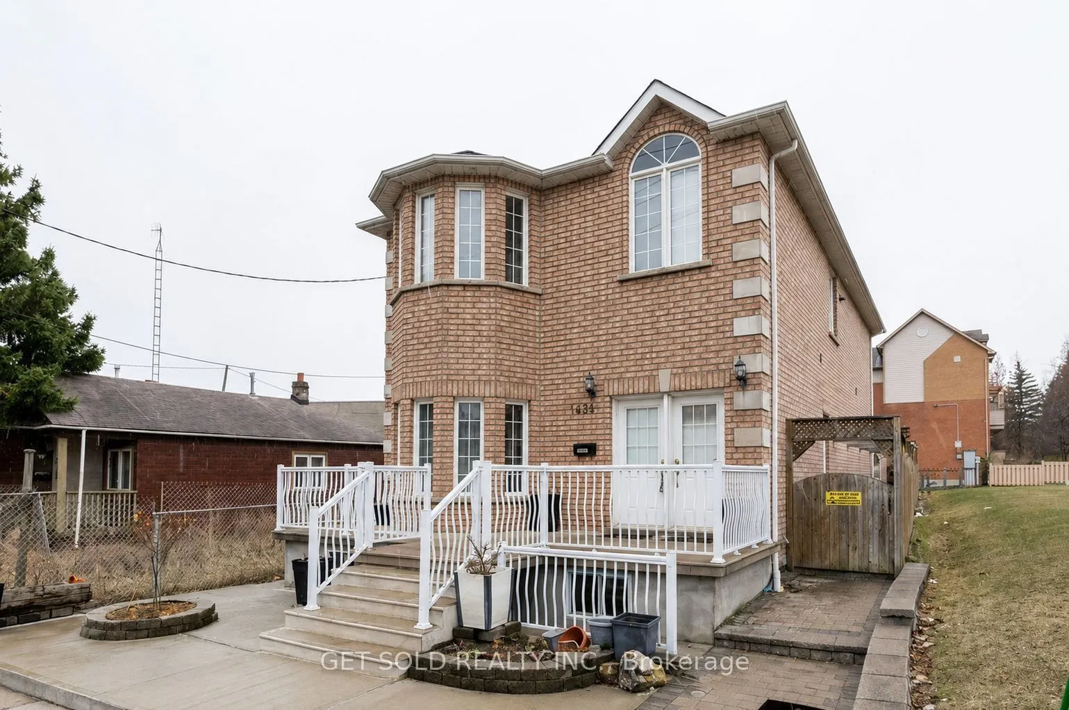 1496 Keele Street