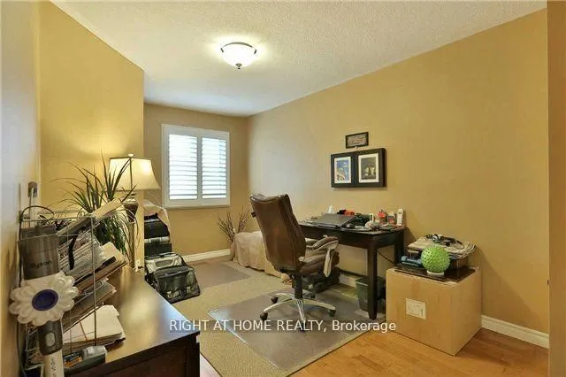 5162 Falconcrest Drive