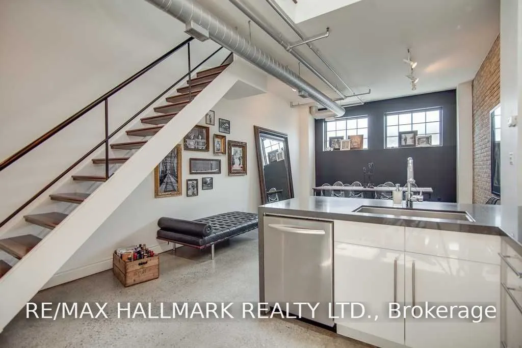 6 Bartlett Avenue #7