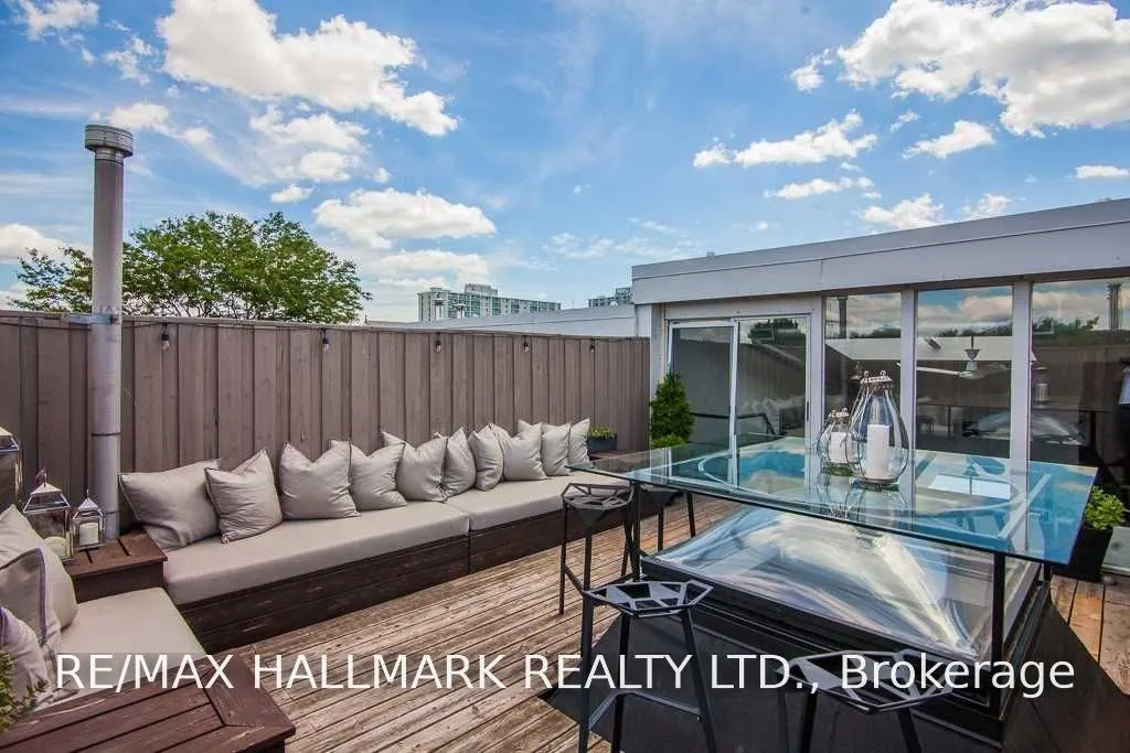6 Bartlett Avenue #7