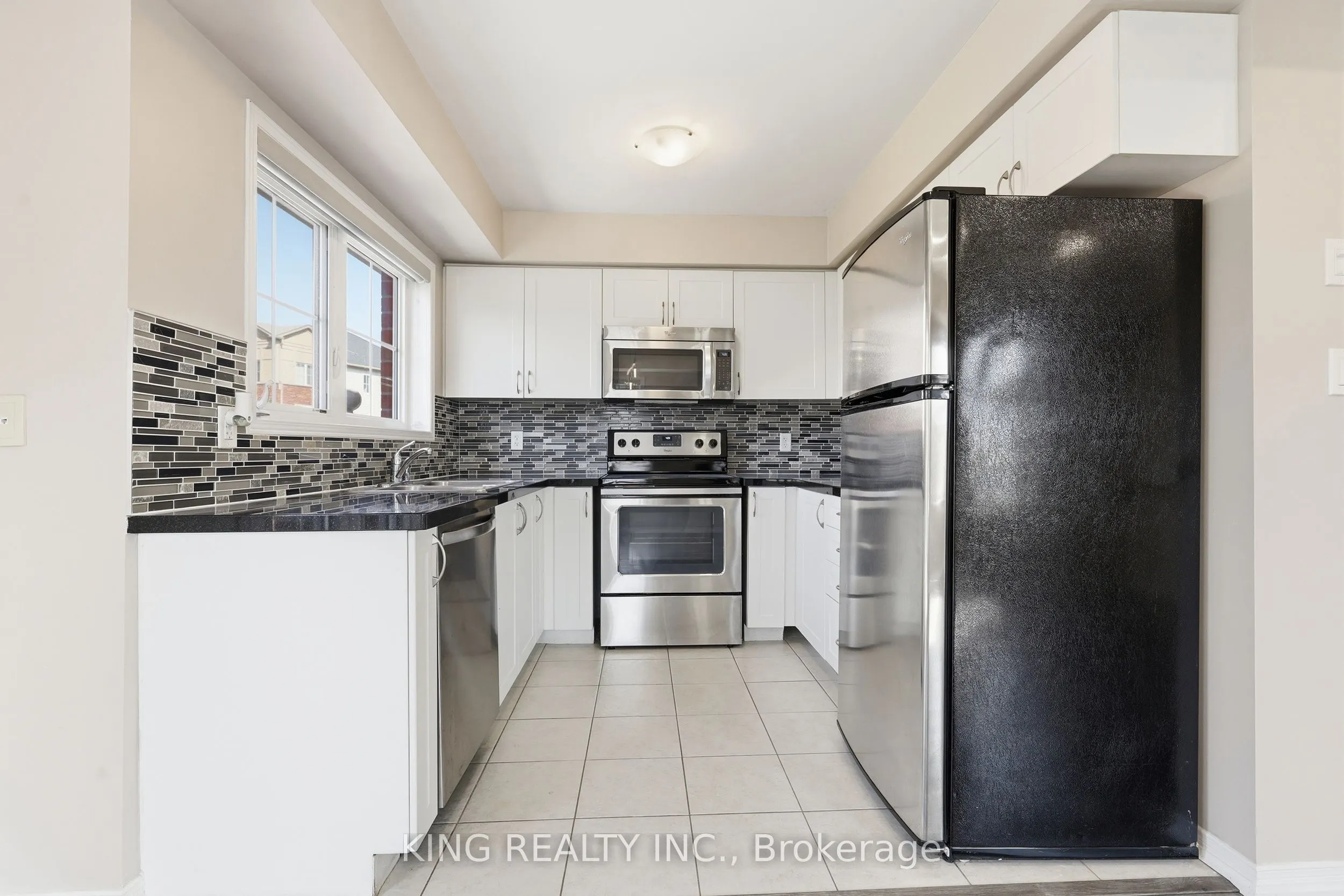 35 Hays Boulevard #8