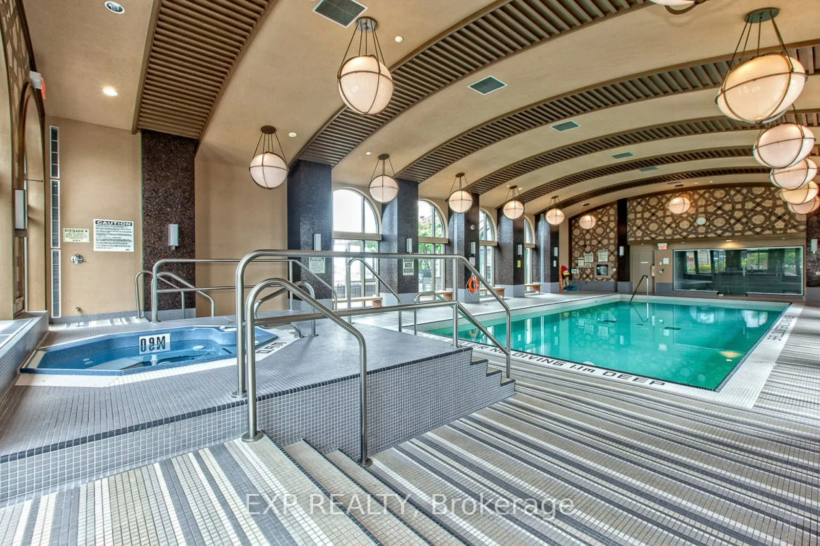 385 Prince Of Wales Drive #1011