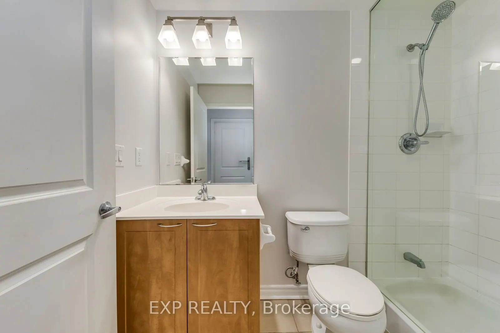 385 Prince Of Wales Drive #1011