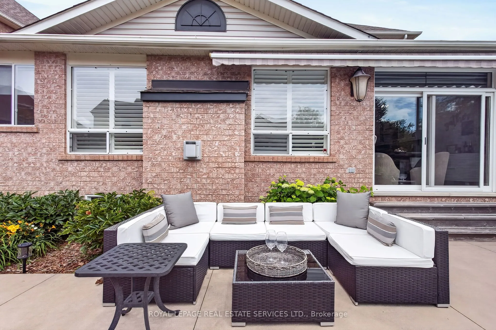 852 Trudeau Drive