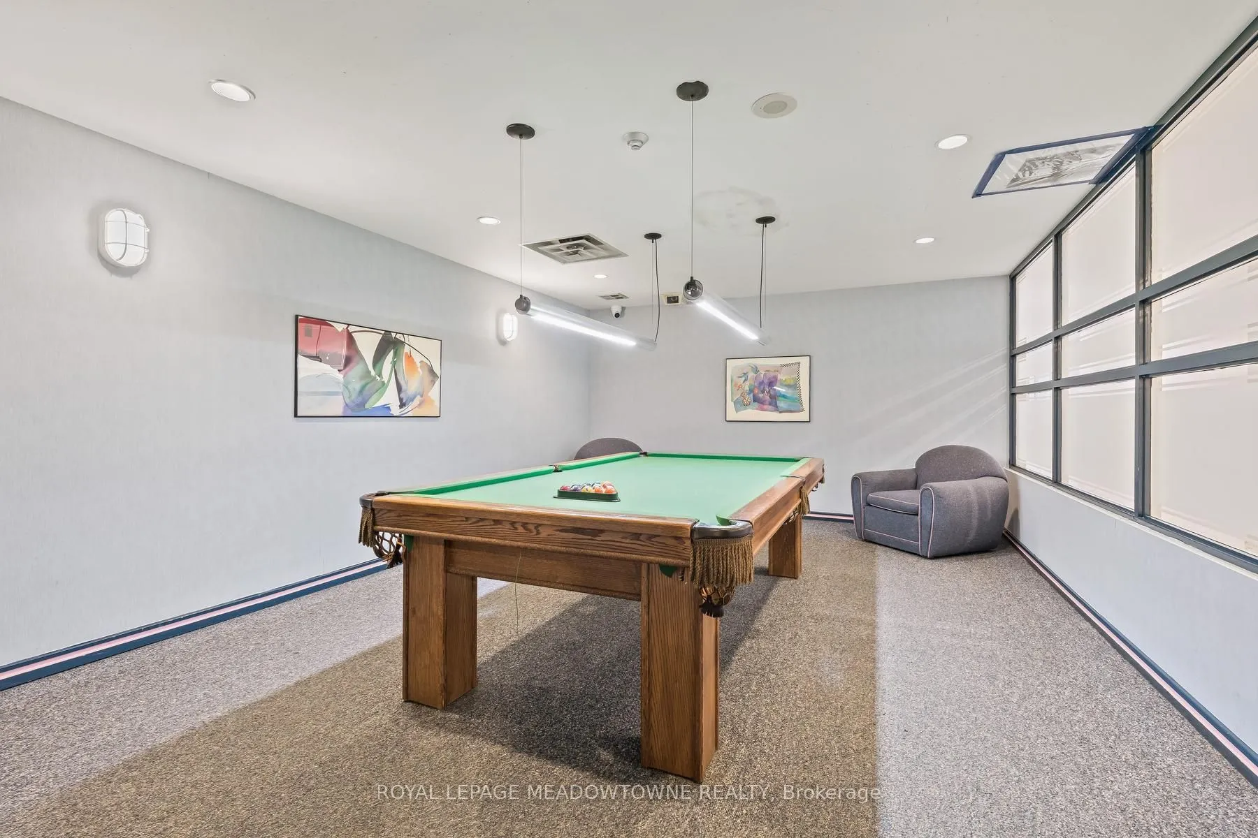 10 Laurelcrest Street #104