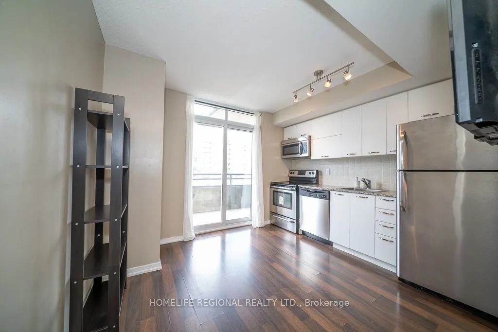 38 Joe Shuster Way #1520