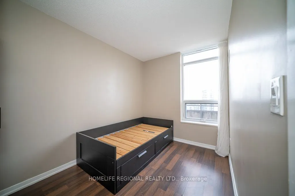 38 Joe Shuster Way #1520