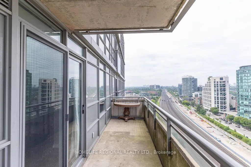 38 Joe Shuster Way #1520