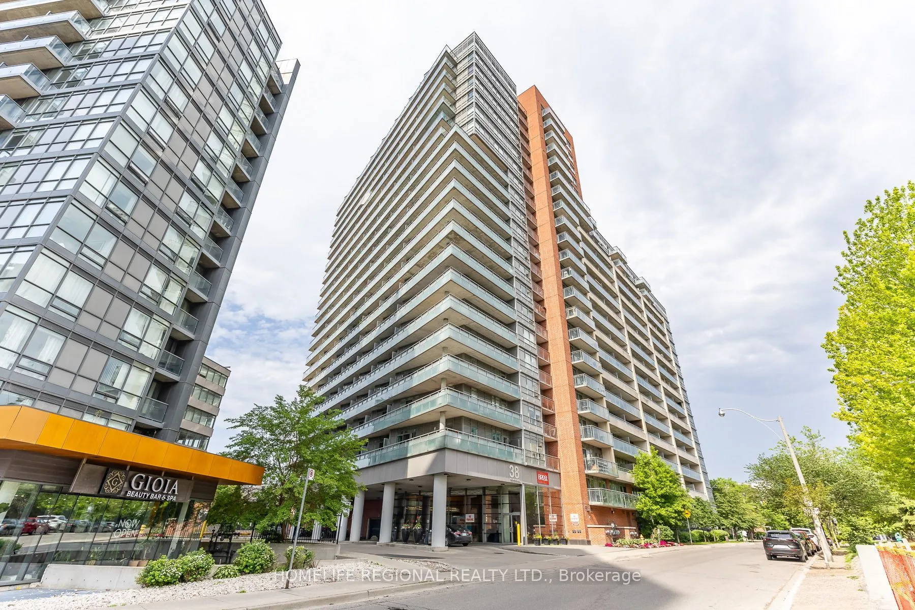 38 Joe Shuster Way #1520