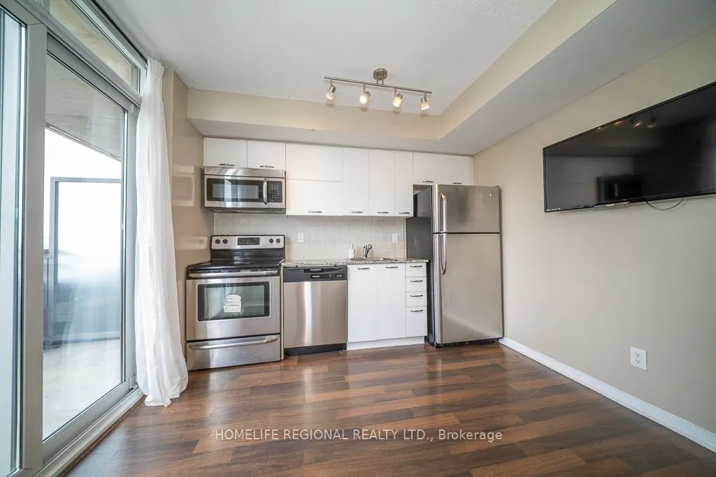 38 Joe Shuster Way #1520