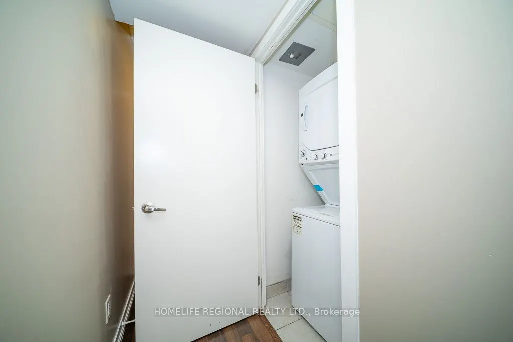 38 Joe Shuster Way #1520