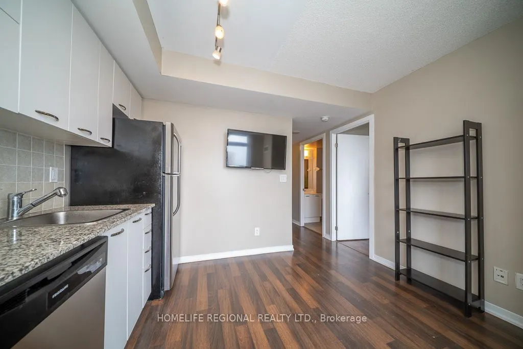 38 Joe Shuster Way #1520