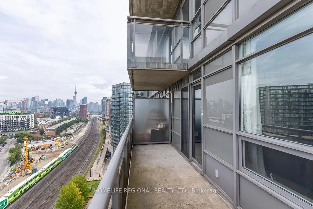 38 Joe Shuster Way #1520