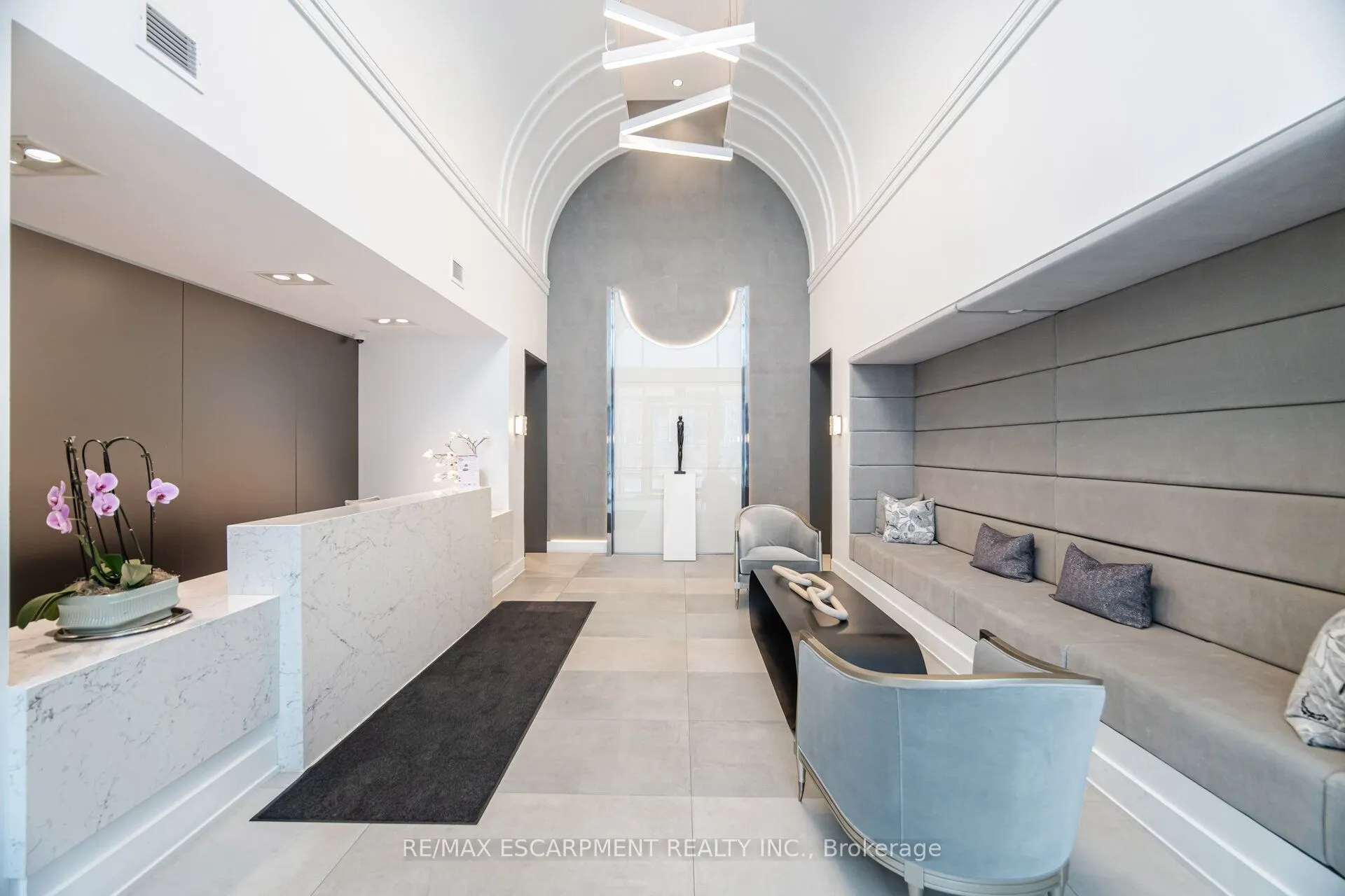 42 Mill Street #210