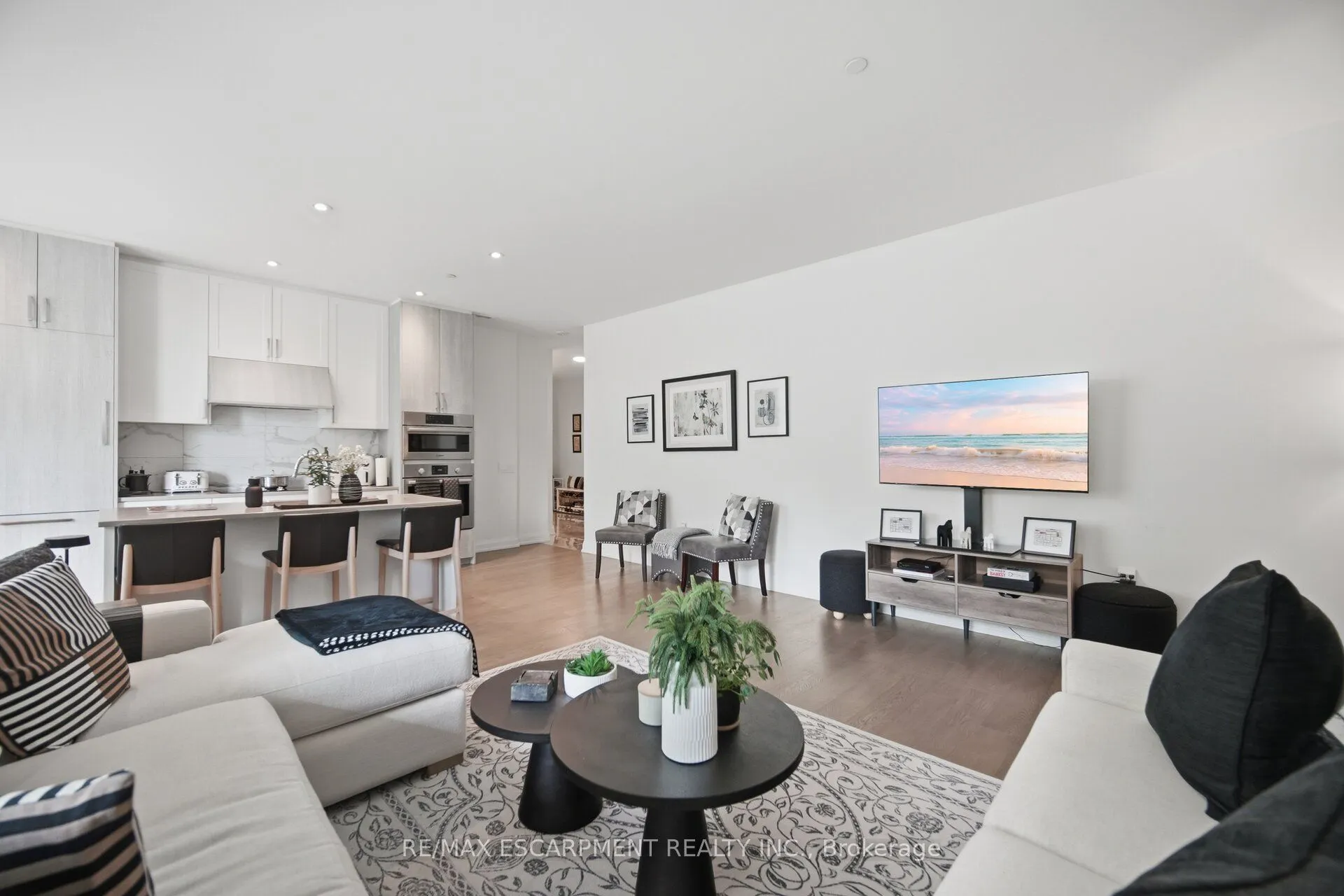 42 Mill Street #210