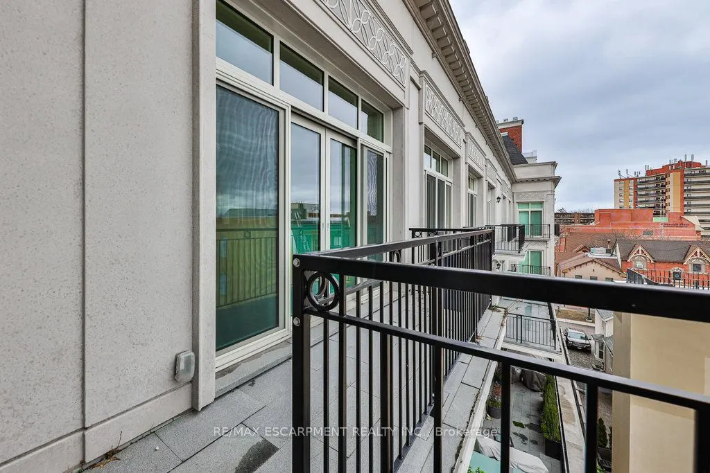 300 Randall Road #PH5