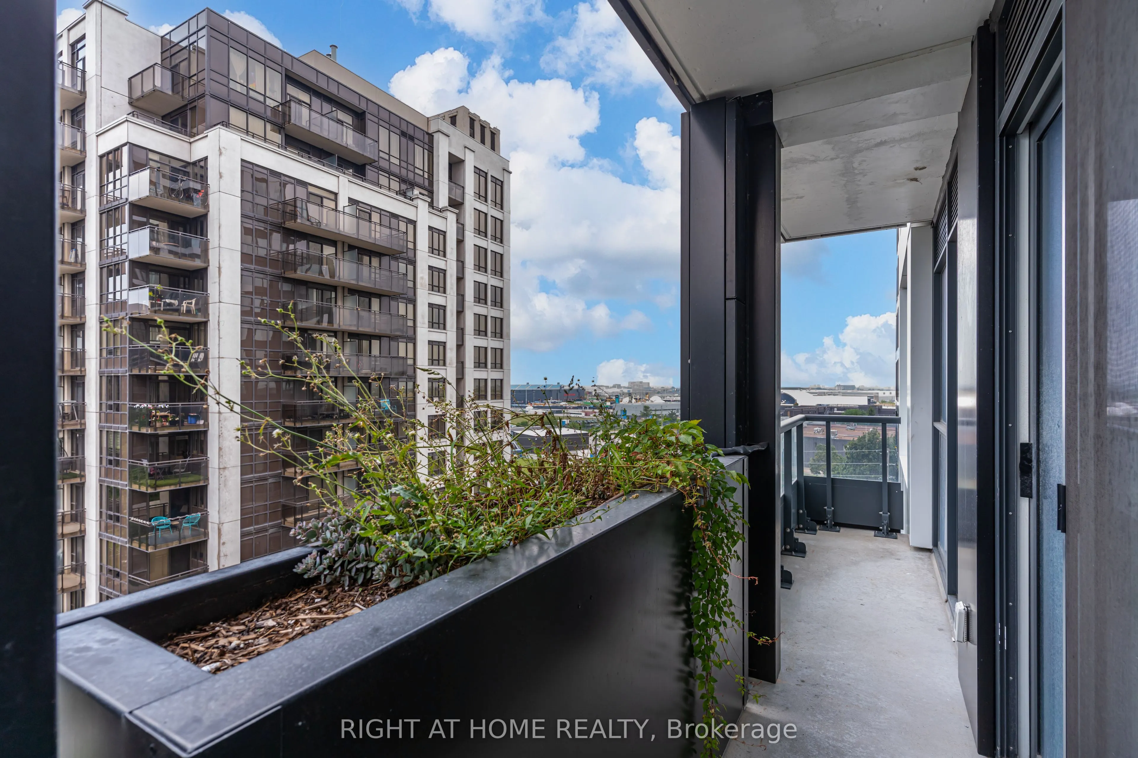 1100 Sheppard Avenue W #908