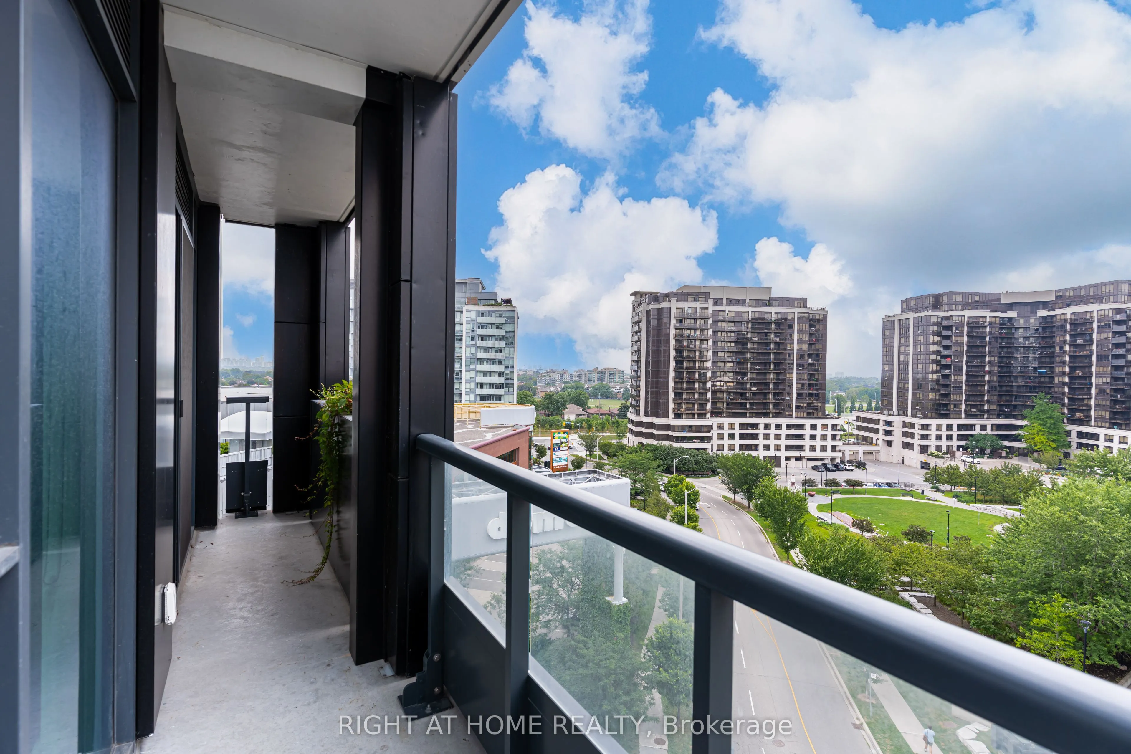 1100 Sheppard Avenue W #908