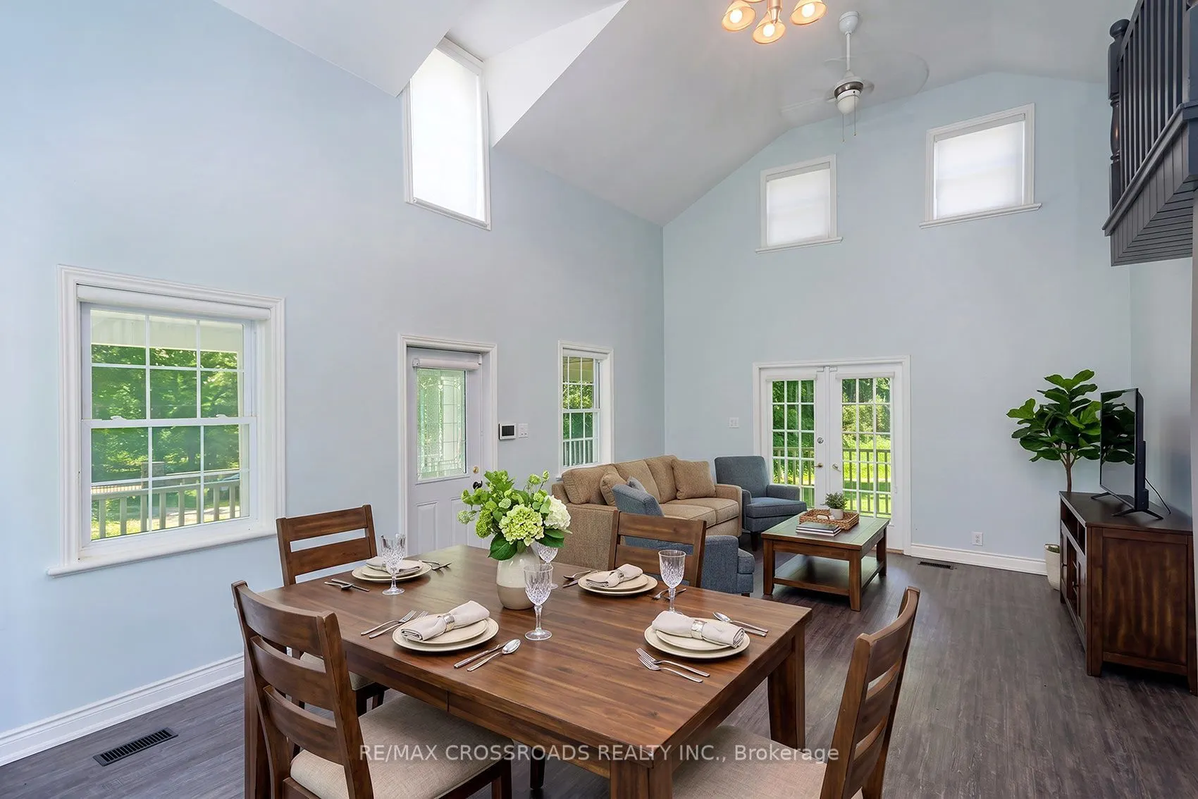 15135 Rockside Road