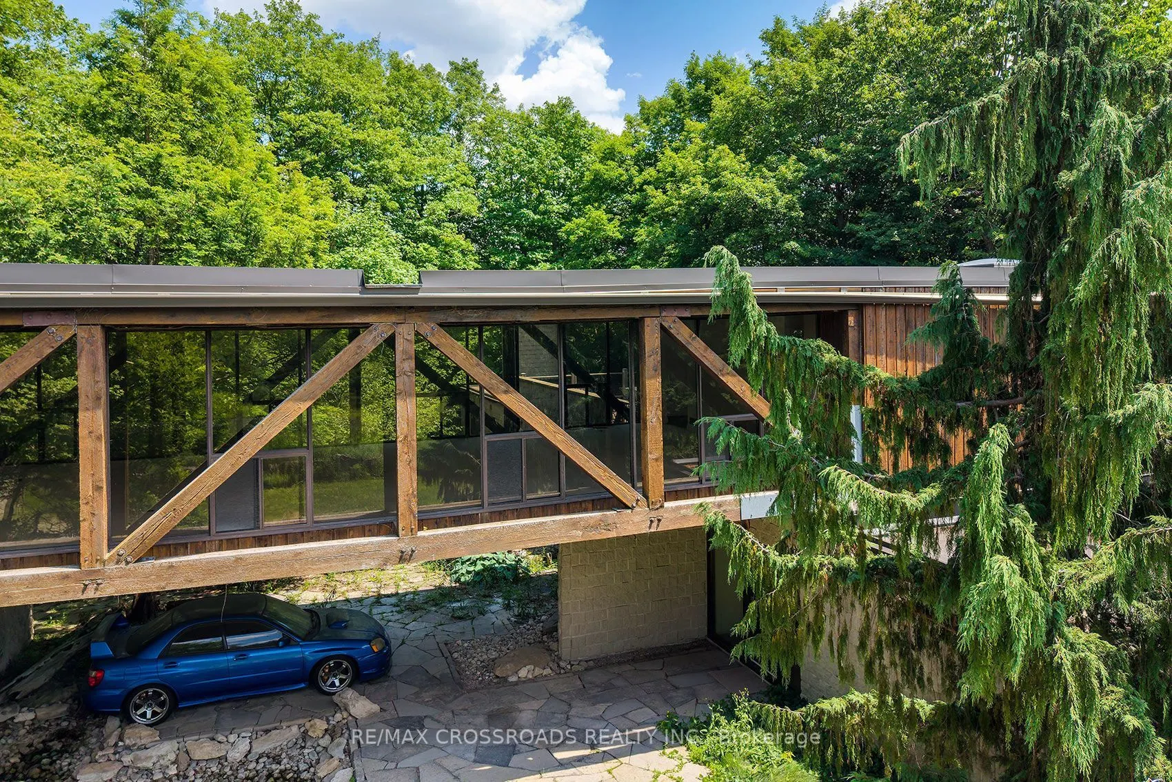 15135 Rockside Road