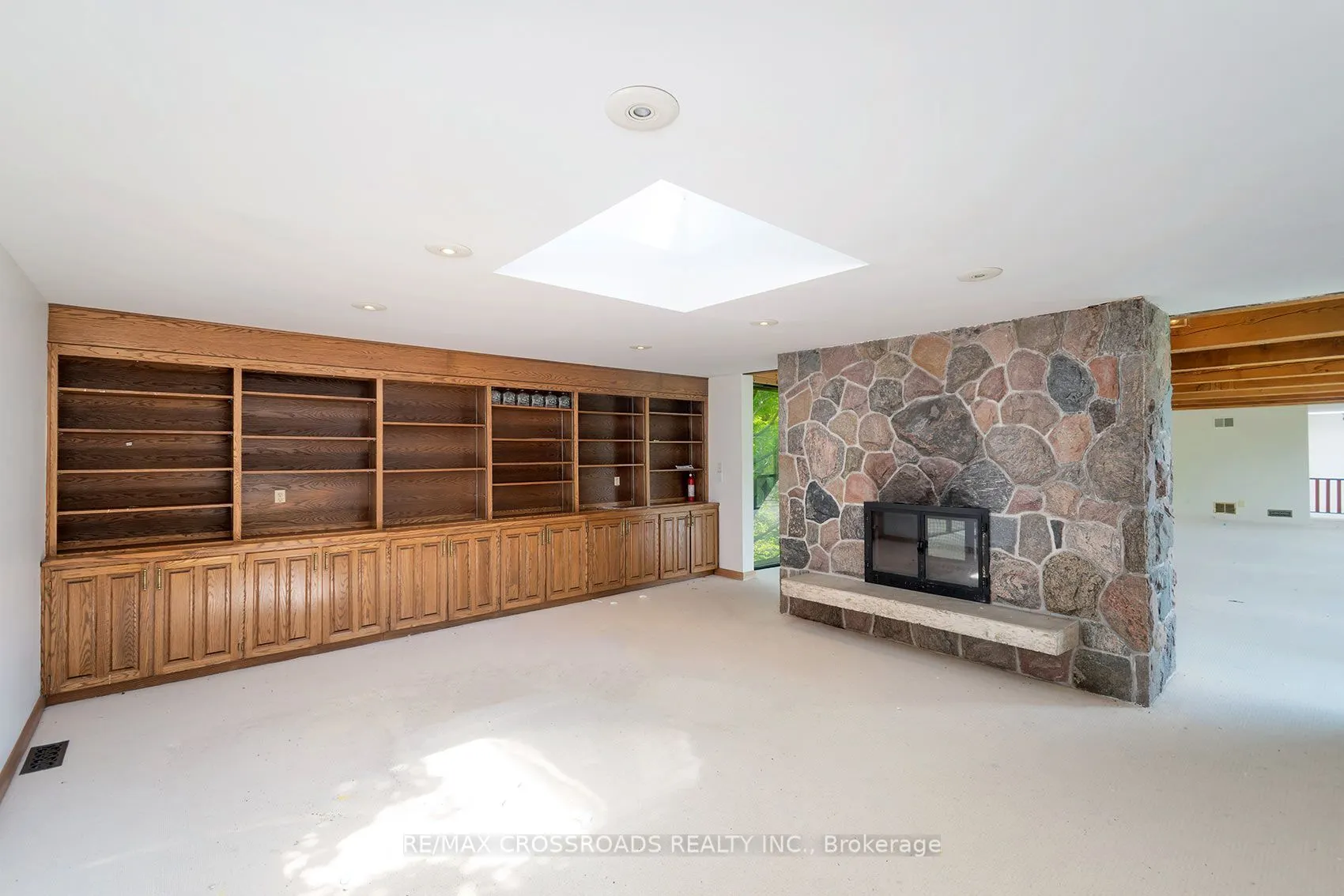 15135 Rockside Road