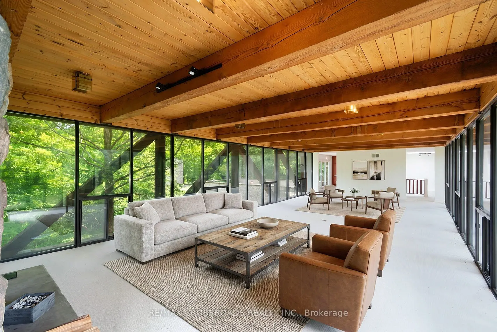 15135 Rockside Road