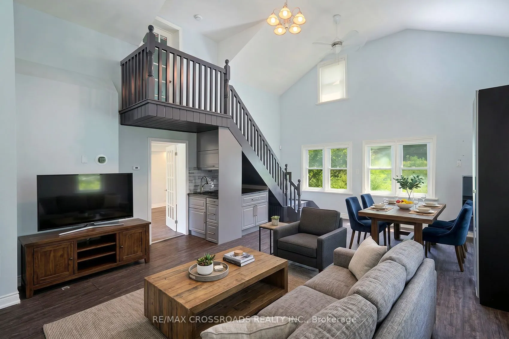 15135 Rockside Road