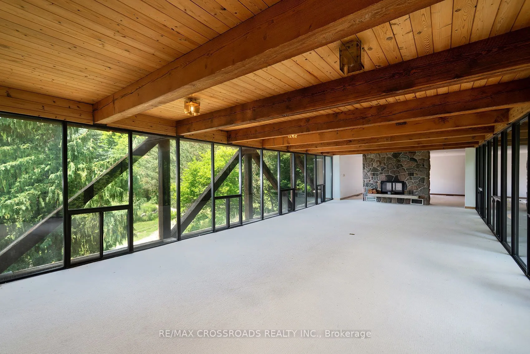15135 Rockside Road