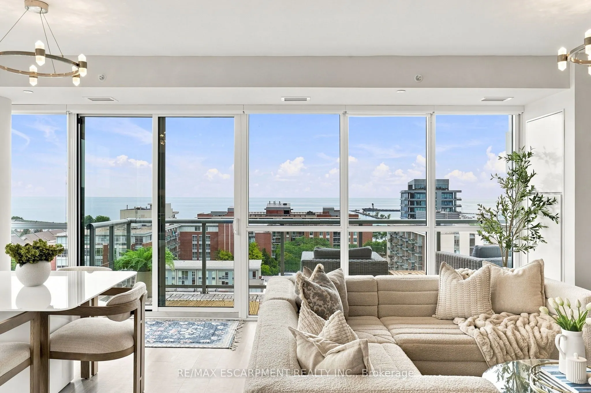 8 Ann Street #902