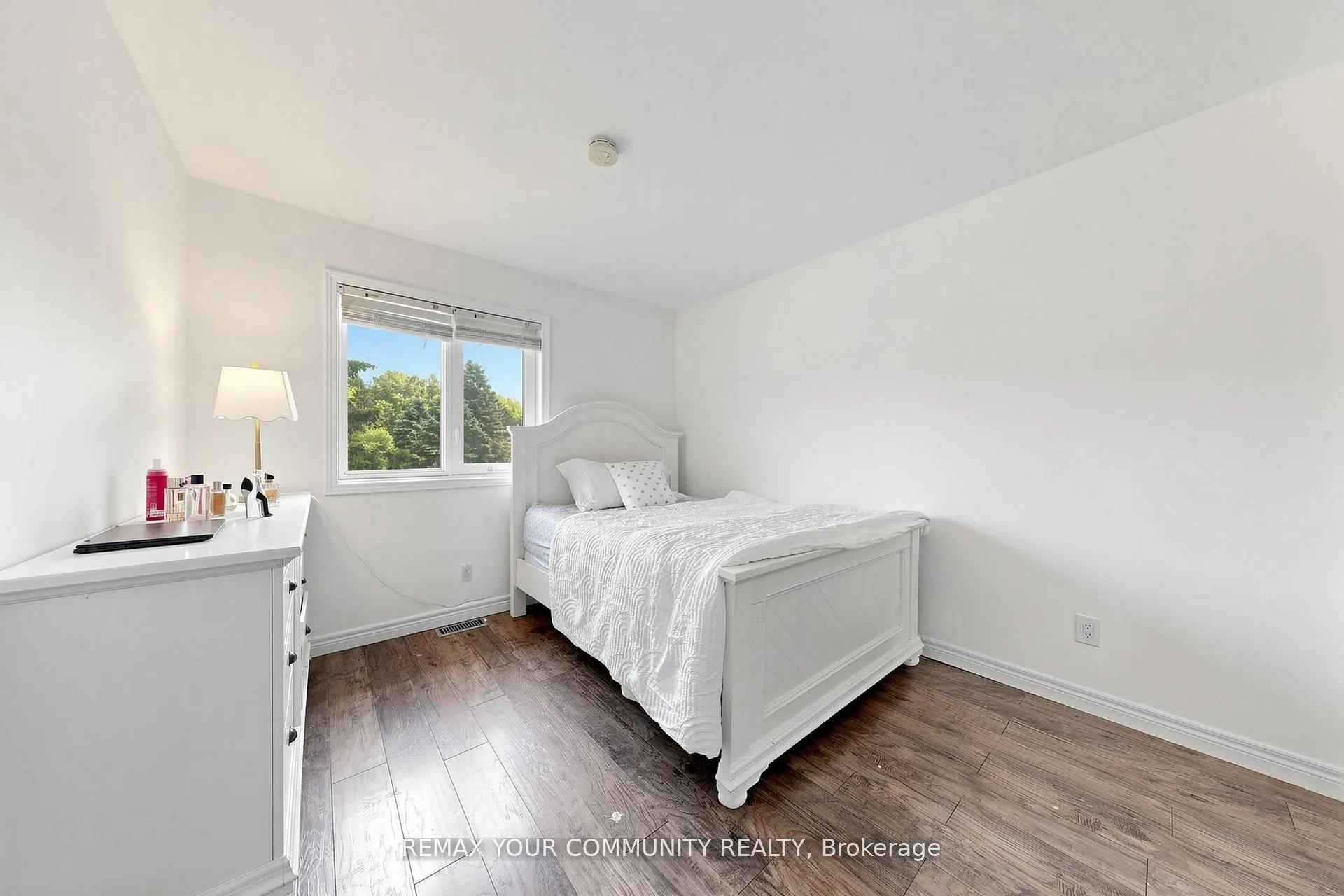 32 Brawton Drive N