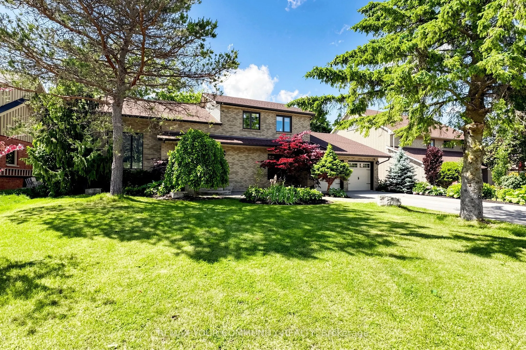 32 Brawton Drive N