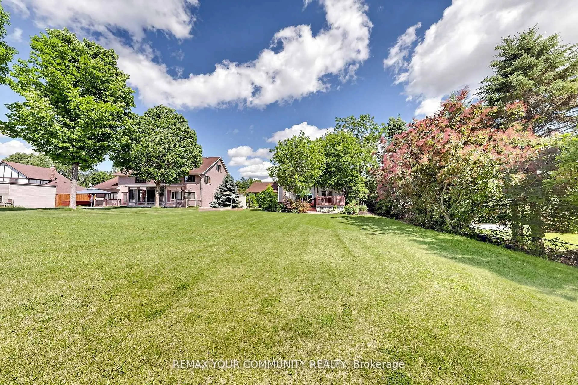 32 Brawton Drive N