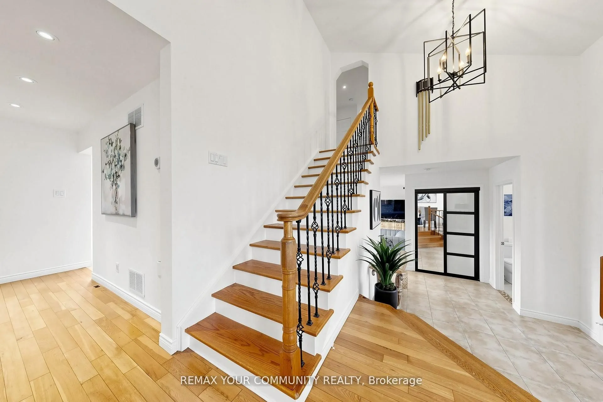 32 Brawton Drive N