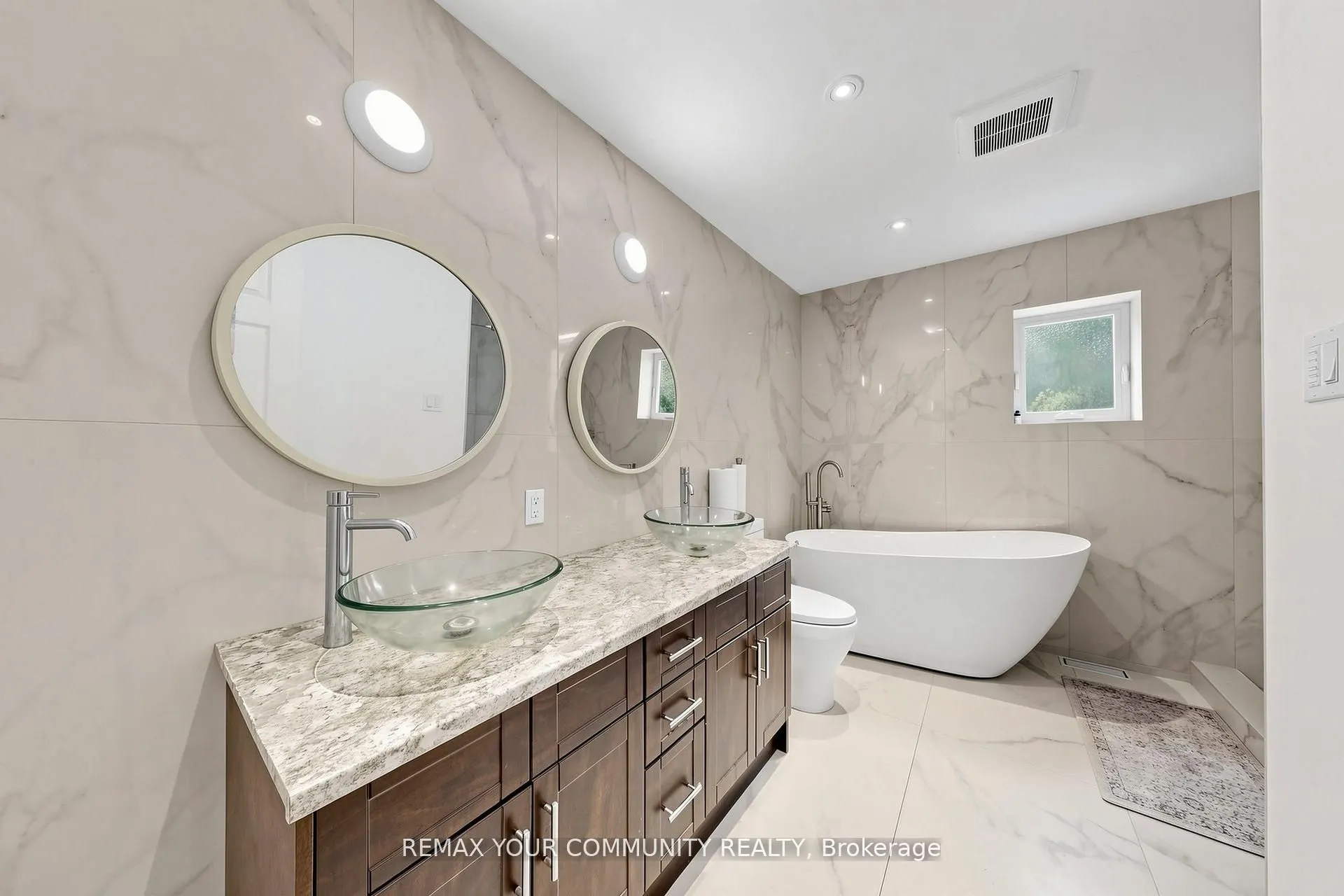 32 Brawton Drive N